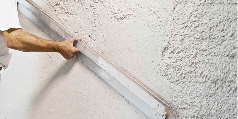 Как оштукатурить турлучную стену